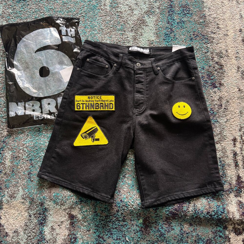 6THNBRHD “Notice” Patch Shorts – Black size 32
